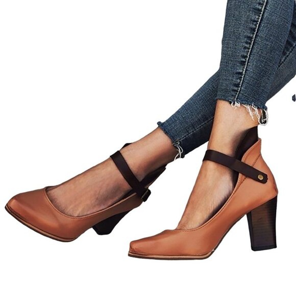 RXFSP - Two Tone Brown Buckle Strap Pump - Picture 4 of 8